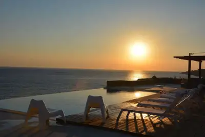 Image de Villa front de mer 1 avec piscine à débordement