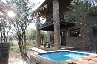 Image de Umvangazi Rest - Détendez-vous sous l'arbre Kiaat africain dans le bushveld