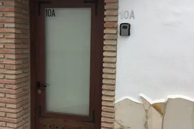 Image de Appartement de 2 chambres au rez-de-chaussée