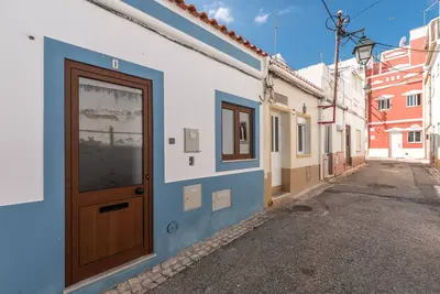 Image de Maison typique du centre-ville d'Alvor