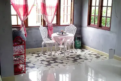 Image de Aphappy @ Hatyai Home Idéal pour les grandes familles et les groupes! Hôtel pour animaux de compagnie à l'arrière.