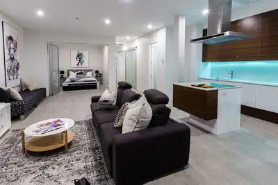 Image de Boutique privée \"style hôtel\" appartement avec espace de voiture