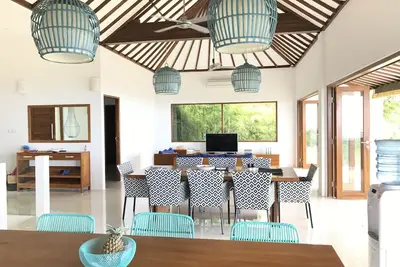 Image de Villa Putih, Lovina, Bali - Villa de luxe avec vue spectaculaire et piscine privée