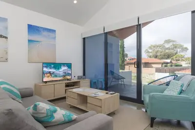 Image de Sunset Place Apartments - The Blue