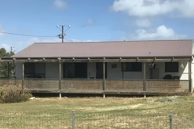 Image de Surfin Sceales Beach House