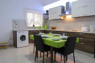 Image de Appartement central proche de toutes commodités