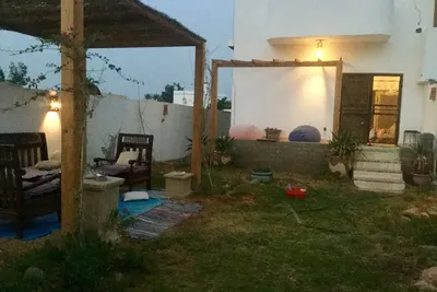 Image de Marvel's Studio & Garden, Casa Del B. , Eel Garden Rd