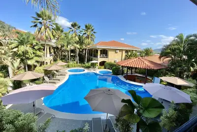 Image de Rez de chaussée Condo - une Oasis Tropical