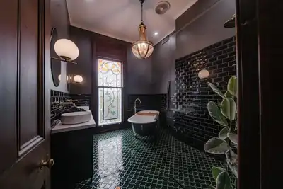 Image de Hero Collection: Kennedy - central résidence de 3 chambres