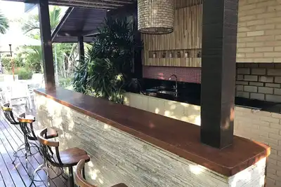 Image de Excellente maison dans une communauté fermée avec sécurité totale, concierge 24h / 24, 4 suites