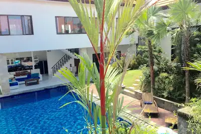 Image de Villa privée dans de beaux jardins hébergée par mari et femme du Royaume-Uni \/ Indonésie