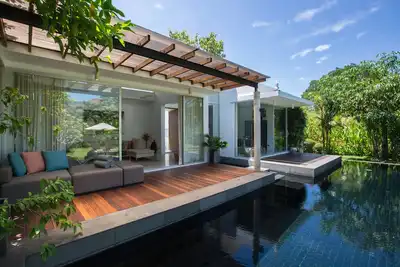 Image de 2 chambres avec piscine