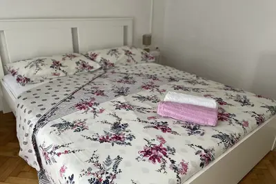 Image de Appartement avec vue sur la mer Ă Poljica (Trogir) 2 + 2, WiFi, balcon, grill, climatisation, Tv