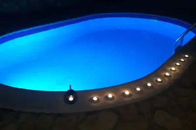 Image de Appartement Cesarica avec piscine et jardin