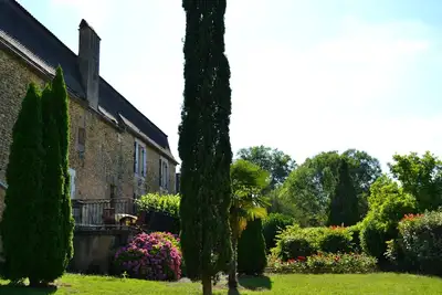 Image de Maison Pèrigordine vue imprenable sur la vallée Dordogne