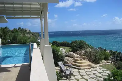 Image de Cliff side Villa on Atlantic Ocean