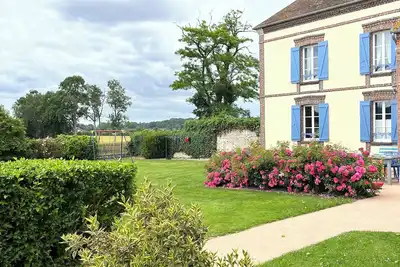 Image de 120km de Paris, Perche. Piscine chauffée et couverte. Idéal pour les familles