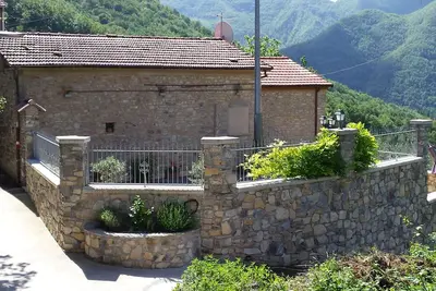 Image de Maison Avec une vue Superbe sur les Montagnes Toscanes