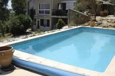 Image de Particulier Grand T2  Proximité Manosque Golf 18 Trous classé 4 logis de f