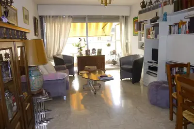 Image de Location saisonnière 3 Pièces à 30 m de la plage - Nice Ouest