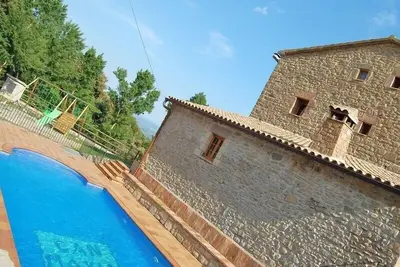 Image de Extraordinary spacious and luxurious limestone house with all facilities