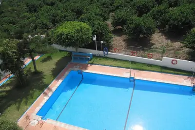 Image de Magnifique appartement avec piscines, terrasse et vue sur la mer et la Vega, Wifi-Sate