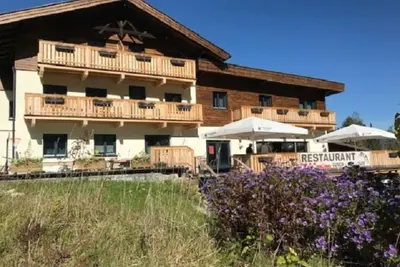 Image de Merveilleusement relax et, dans un appartement avec vue sur les pistes \/ montagnes.