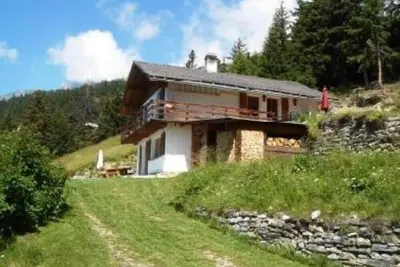 Image de Grand chalet indépendant avec spa extérieur et vue panoramique, tout confort.