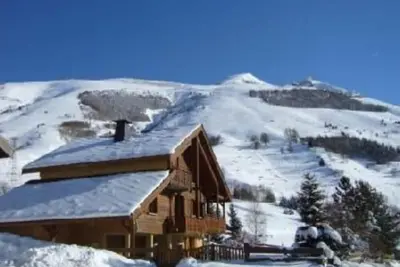 Image de Magnifique chalet avec jardin, parking 3 voitures, au pied des pistes, 4 etoiles