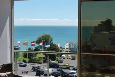 Image de Appartement vue de mer à coté de la plage, des ports, et des commerces.