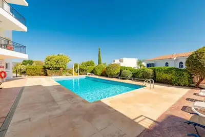 Image de Appartement avec vue panoramique sur le bord d'un village paisible