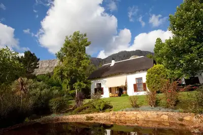 Image de Prenez soin de vous dans une ferme d'oliviers entourée de nature fynbos et de vignobles