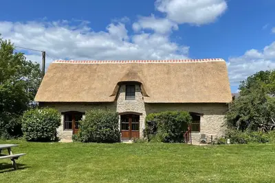Image de Gite de charme dans une belle Chaumière, proche Pointe de la Torche