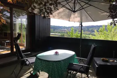 Image de vue panoramique romantique dans la réserve de biosphère - randonnée - cyclisme - vacances Biker
