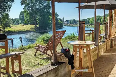 Image de Hébergement familial, hébergement de groupe, suite rustique sur le Danube