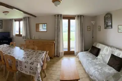 Image de Appartement clair et fonctionnel de 60 m² dans un chalet individuel