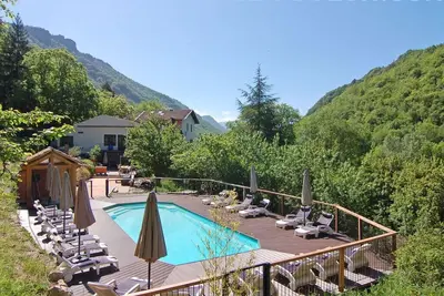 Image de Luxueux manoir en bord de rivière, à 35 min de Nice
