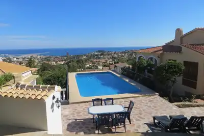 Image de Villa avec piscine privée vue panoramique