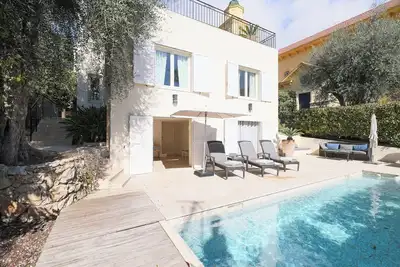 Image de Luxueuse villa avec une grande mer Vue, Piscine Et Climatisation