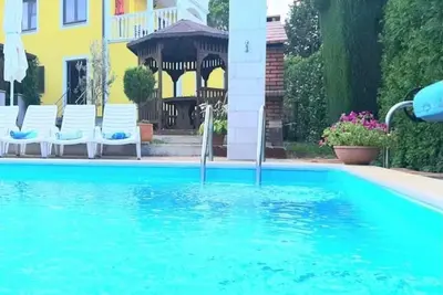 Image de Maison de vacances avec une vue magnifique sur la mer.