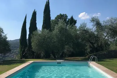 Image de Superbe ferme dans les collines florentines pour 8 personnes