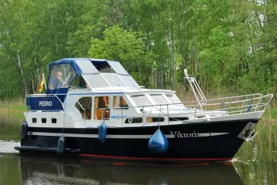 Image de Yacht Pedro Skiron 35 pour 4 + 2 personnes.