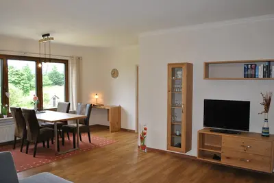 Image de Appartement, 75 m² pour 2-4 personnes dans le vert de la région Eifel-Moselle