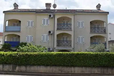 Bel appartement confortable Tulip avec WiFi gratuit