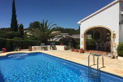 Image de Belle Villa Costa Nova proche de la plage de Granadella. Piscine privée, Wifi et climatisation