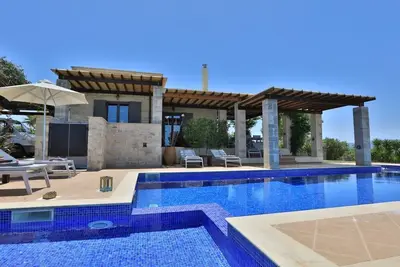 Image de Villa Pegasus avec des vues panoramiques fantastiques près de Réthymnon