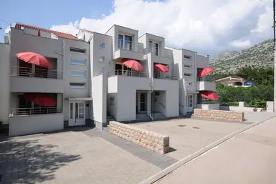 Image de Villa Ema, oĂą la mer touche les montagnes.