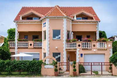 Appartement pour 4 personnes dans un endroit calme 100m de la plage de sable