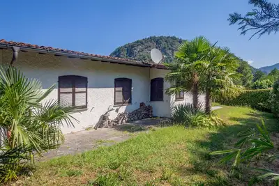 Image de Maison de vacances spacieuse avec jardin, à 100 m du lac, avec possibilité de baignade