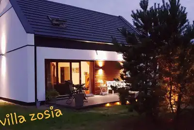 Image de Maison près du lac; 4 chambres; Surface constructible de 145 m²; Immobilier de 1300 m²